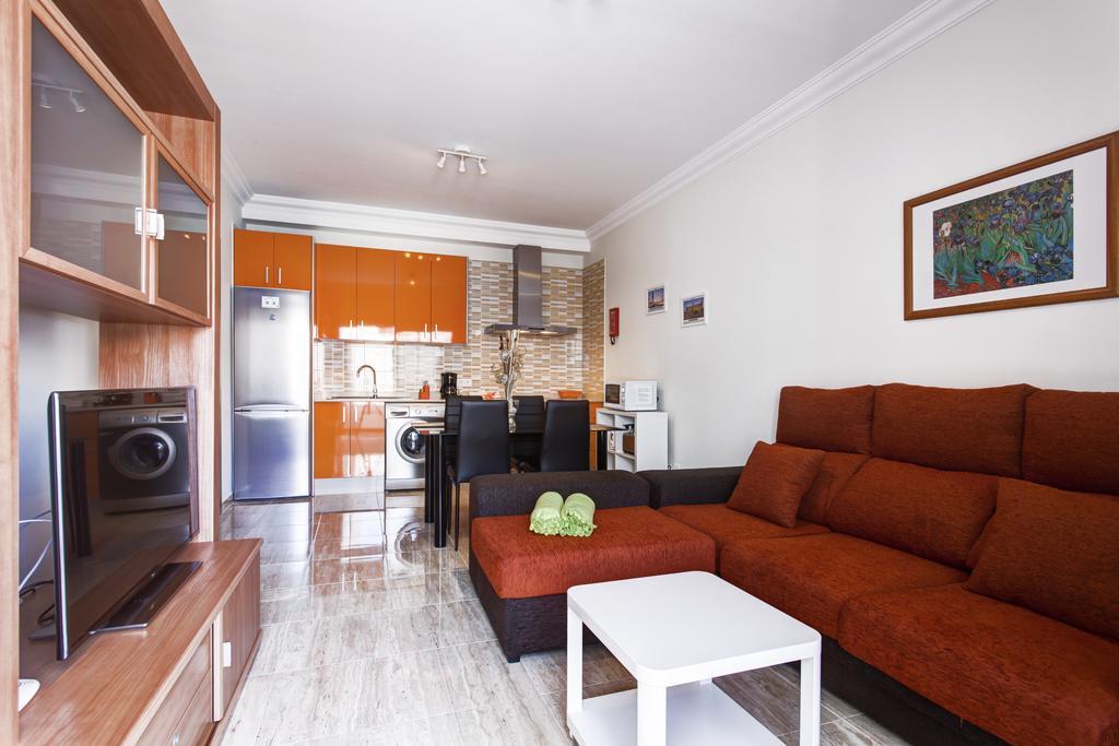 Apartamentos San Bartolome Екстер'єр фото